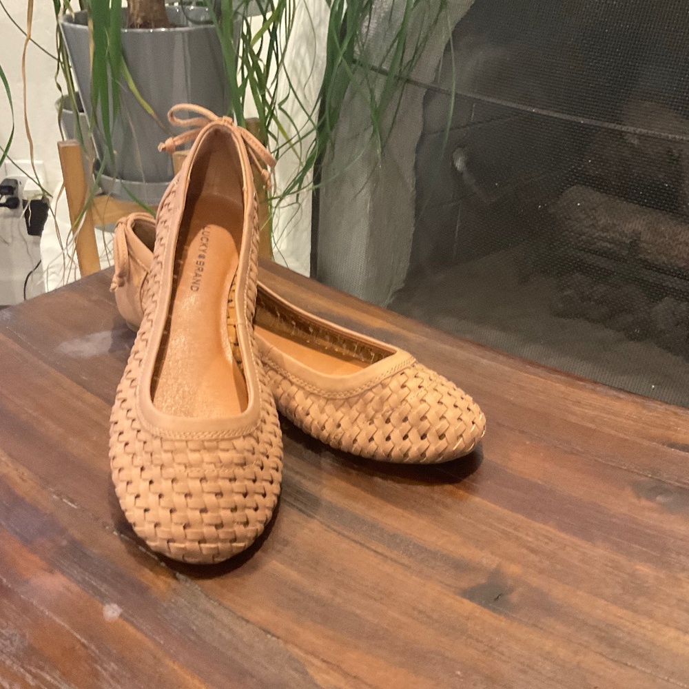 Lucky Brand Emmolise Faux Leather Woven Ballet Flat size 7.5